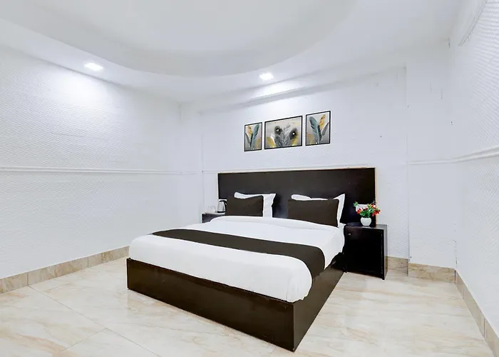 Hotel O Grand Heights